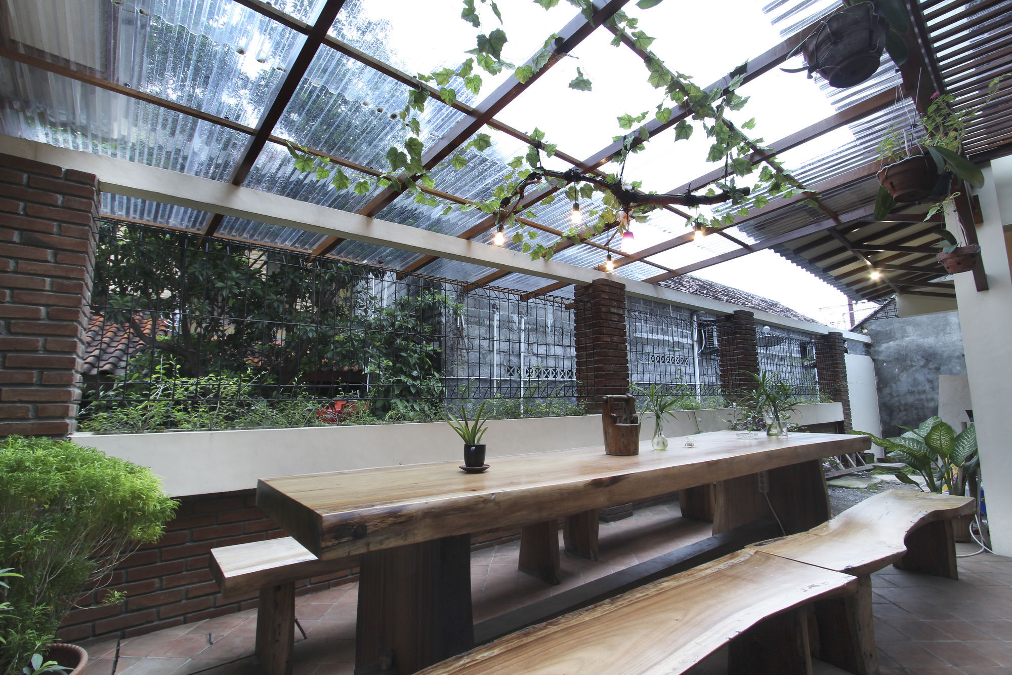 De Hostel Yogyakarta Ngoại thất bức ảnh