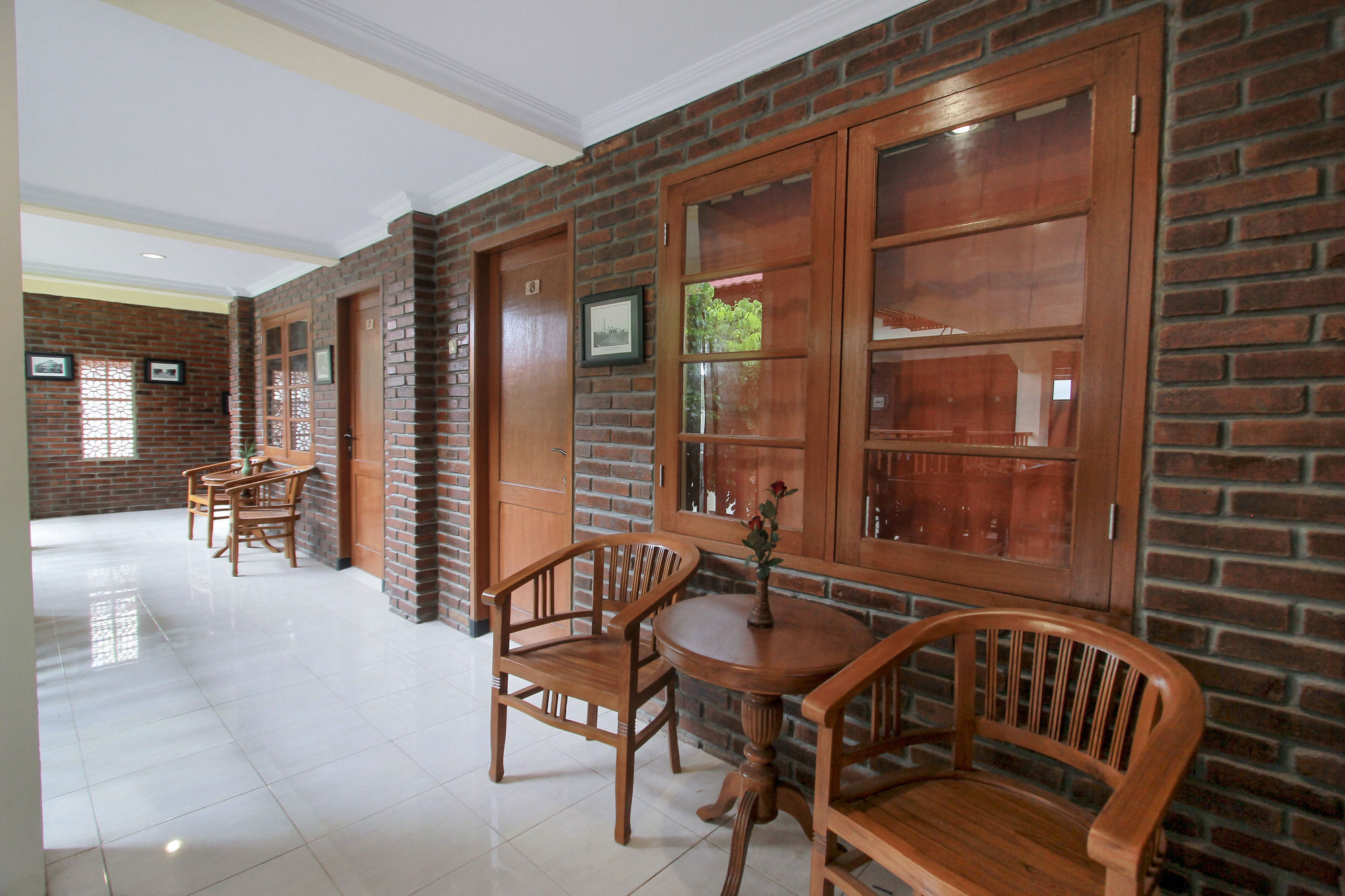 De Hostel Yogyakarta Ngoại thất bức ảnh
